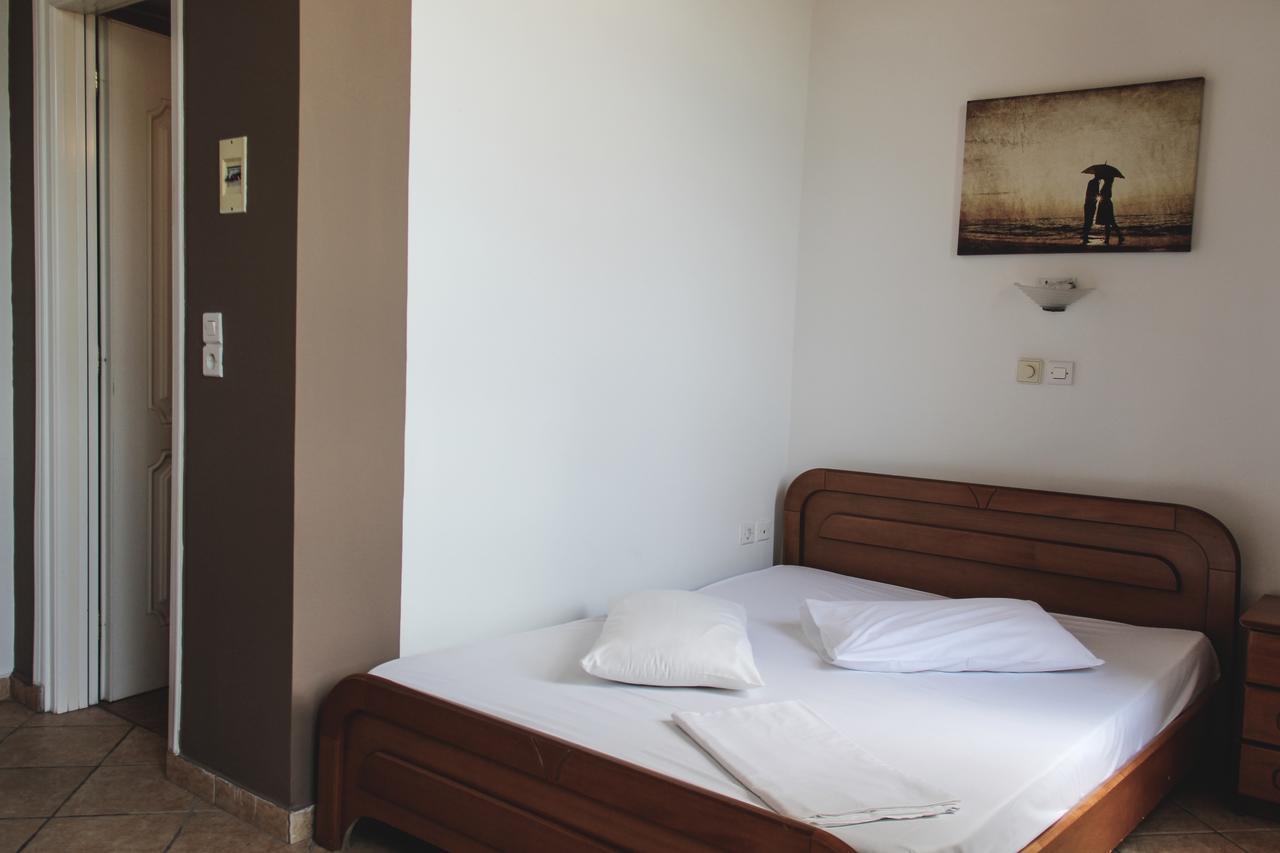 Guesthouse Vrenthi Карітайна Екстер'єр фото