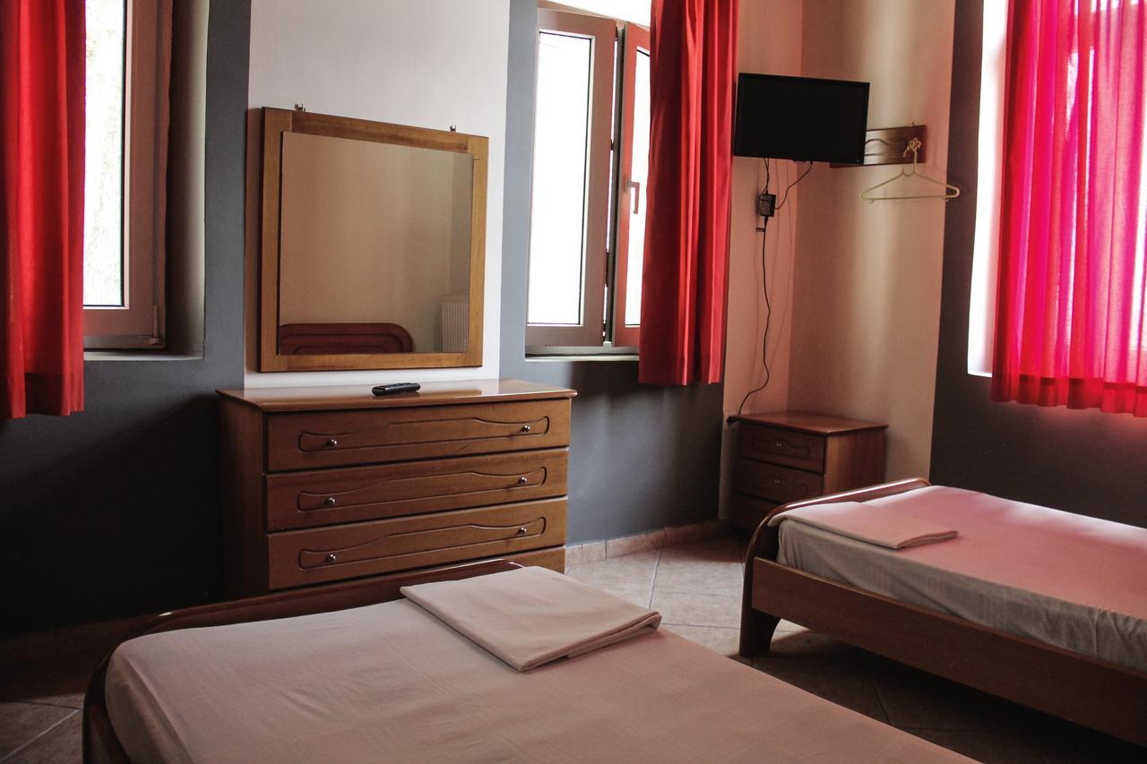 Guesthouse Vrenthi Карітайна Екстер'єр фото